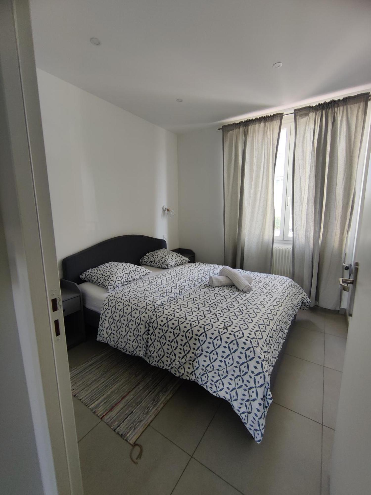 Appartement Le Pressense 2 à Vénissieux Extérieur photo