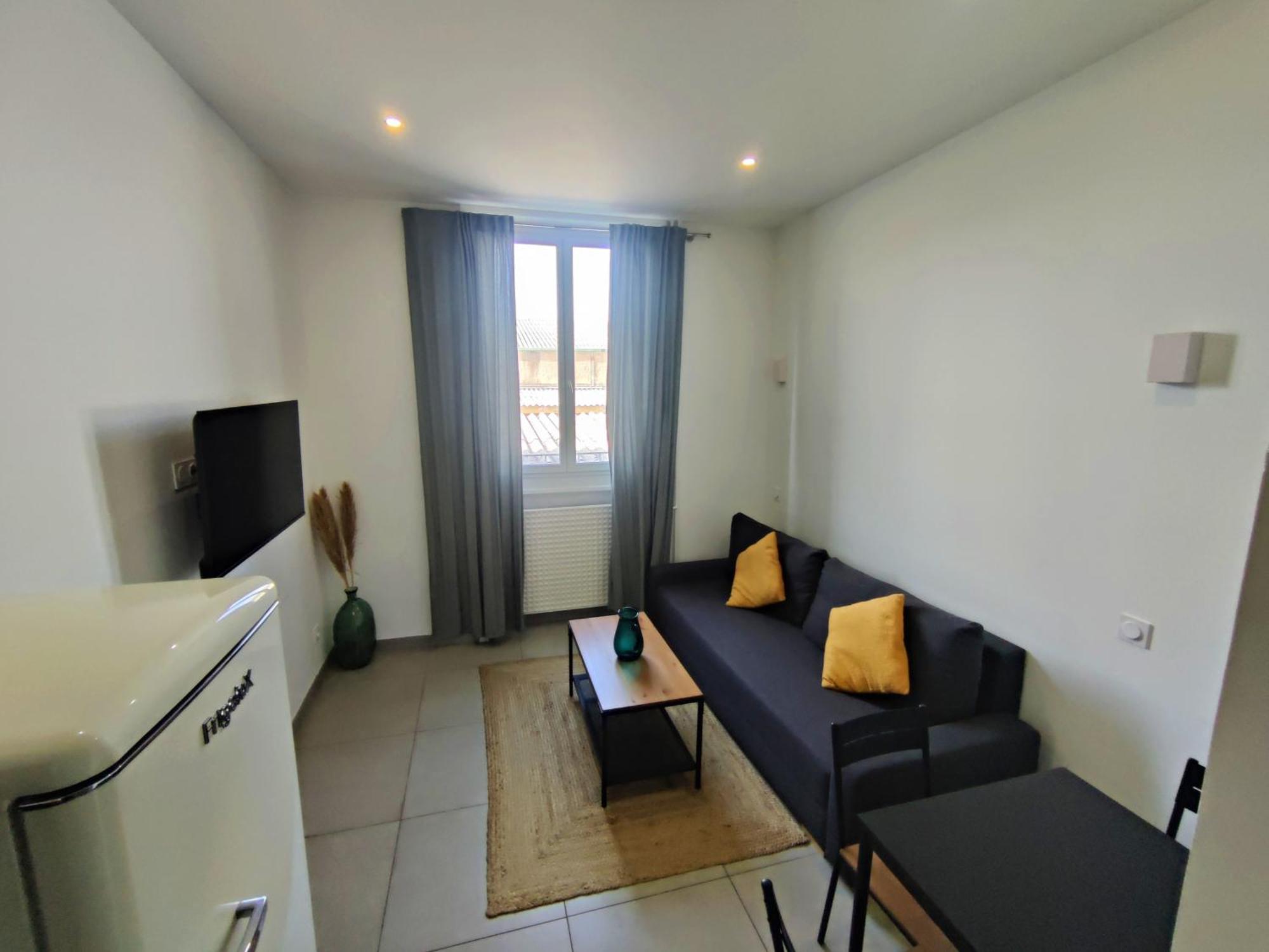 Appartement Le Pressense 2 à Vénissieux Extérieur photo