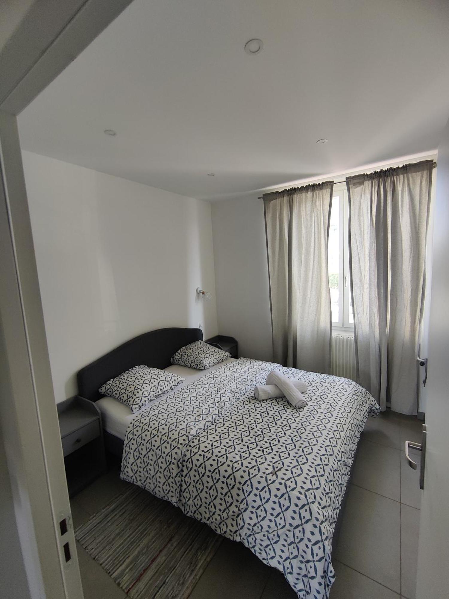 Appartement Le Pressense 2 à Vénissieux Extérieur photo